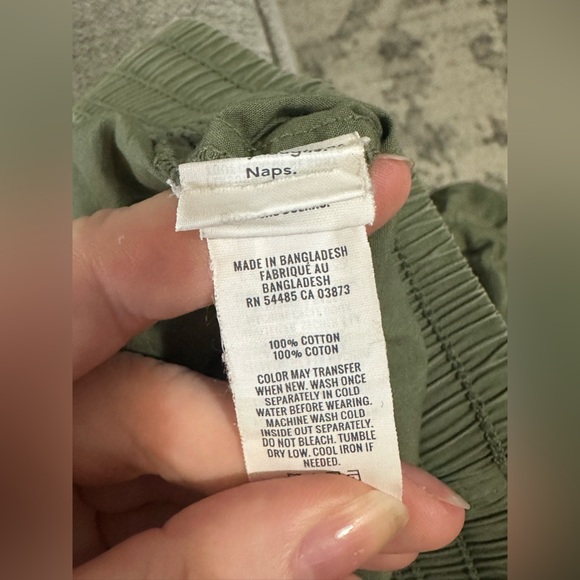 Aerie Olive Cargo Pants - Picture 5 of 5